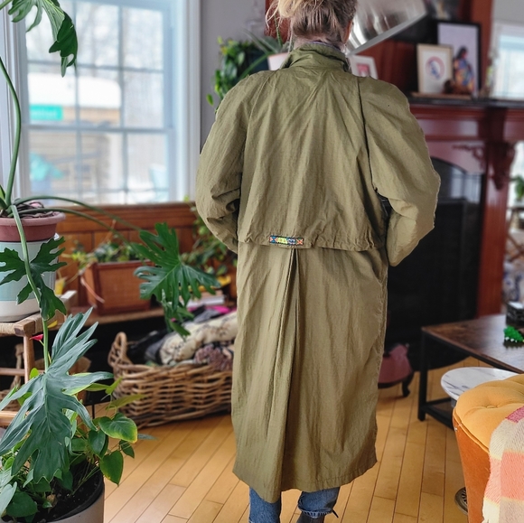 Vintage spring windbreaker coat - Picture 4 of 11